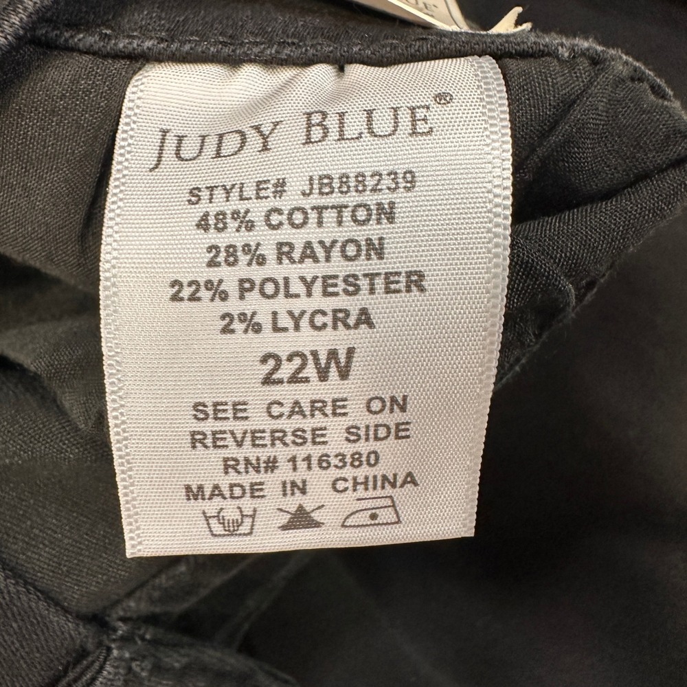 Judy Blue Capri Fit Jeans Womens 22W Black Mid Rise Stretch JB88239 - Picture 9 of 13